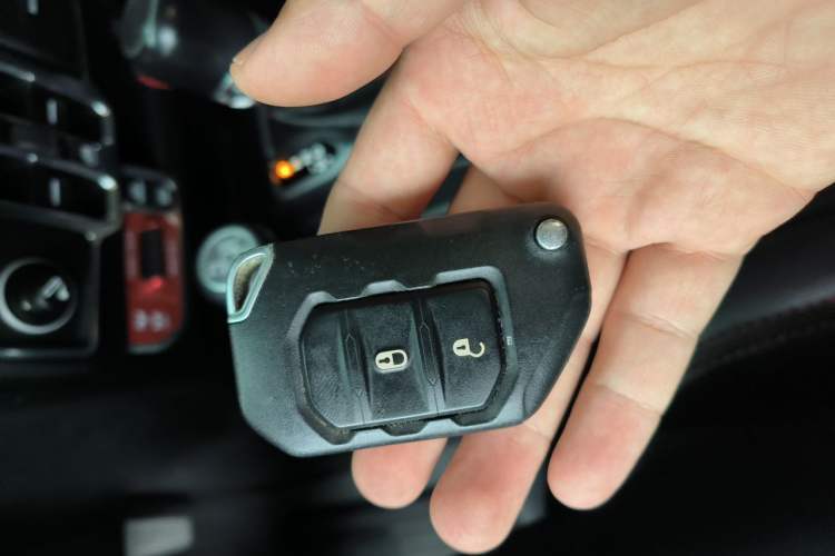 Used Jeep Wrangler 2021 2.0T Robin Hood Four-Door Edition Vehicle Key