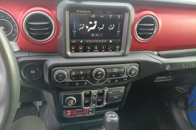Used Jeep Wrangler 2021 2.0T Robin Hood Four-Door Edition Audio And AC Panel