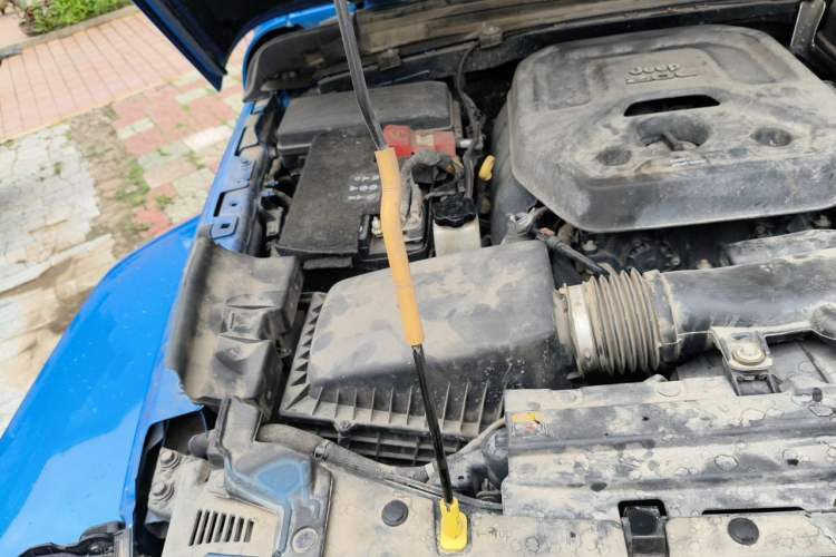 Used Jeep Wrangler 2021 2.0T Sahara Four-Door Edition Engine Bay Right