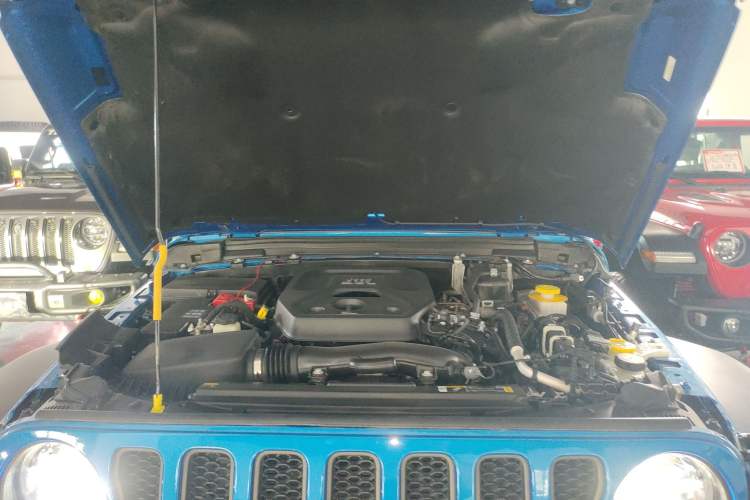 Used Jeep Wrangler 2021 2.0T Robin Hood Four-Door Edition Engine Bay
