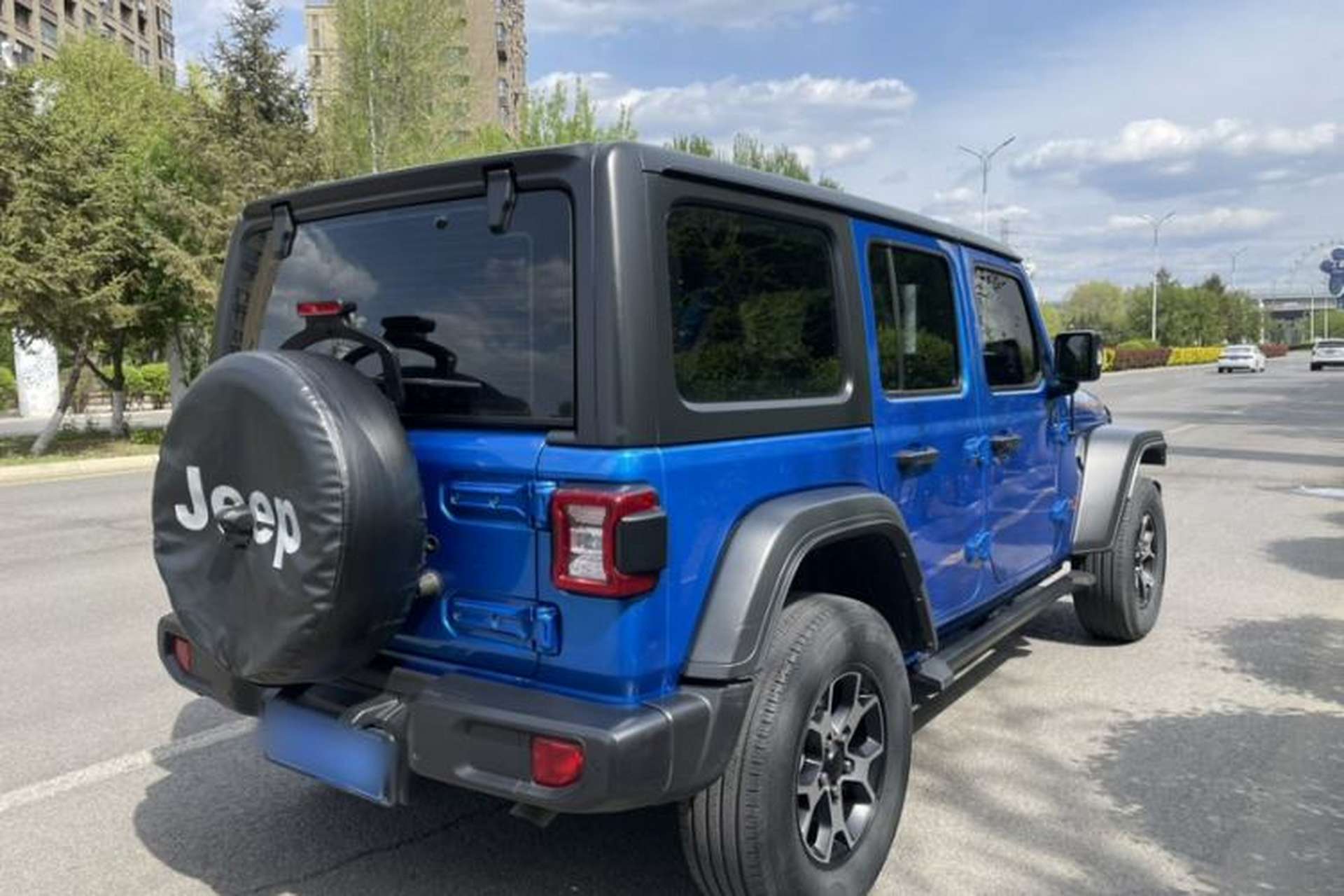Used Jeep Wrangler 2021 2.0T Robin Hood Four-Door Edition Exterior 3
