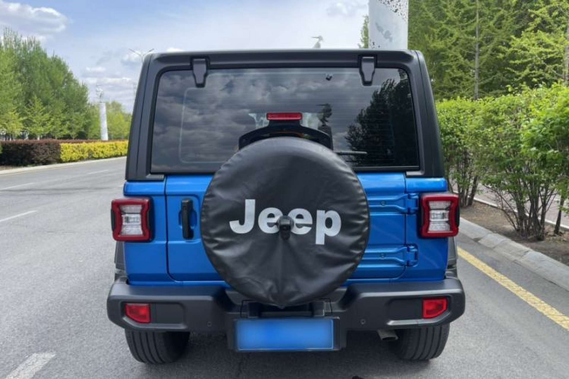 Used Jeep Wrangler 2021 2.0T Robin Hood Four-Door Edition Exterior 4