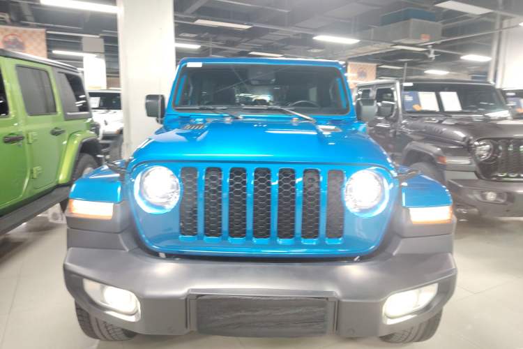 Used Jeep Wrangler 2021 2.0T Sahara Four-Door Edition Front