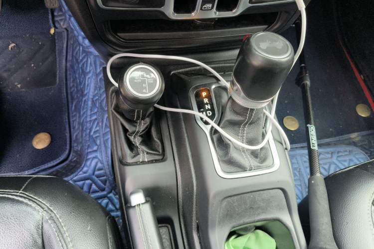 Used Jeep Wrangler 2021 2.0T Sahara Four-Door Edition Gear Lever
