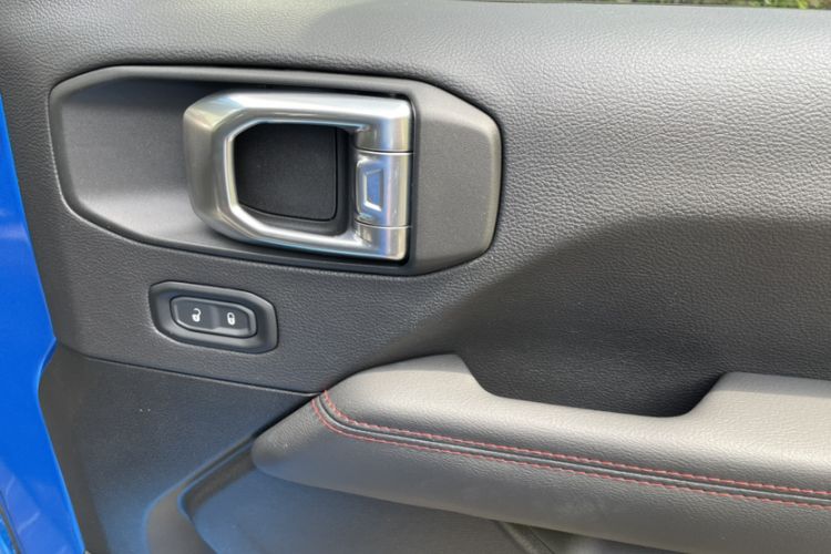 Used Jeep Wrangler 2021 2.0T Robin Hood Four-Door Edition Interior 4