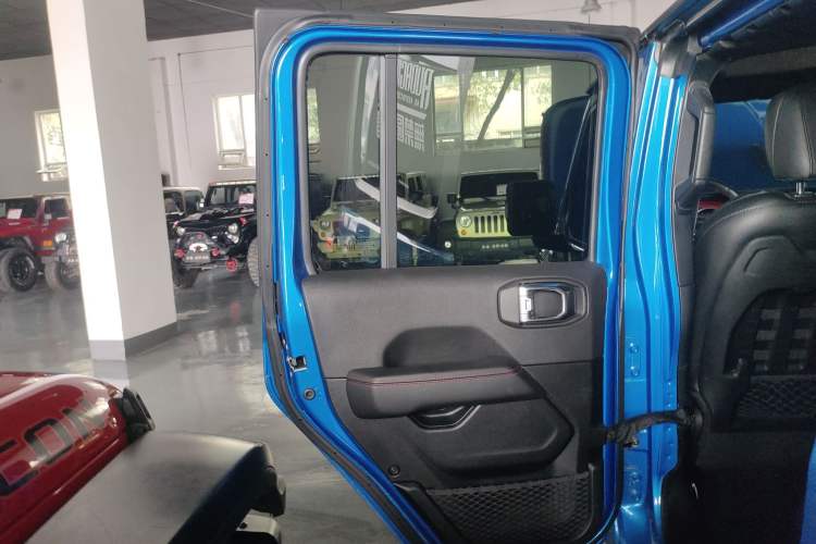 Used Jeep Wrangler 2021 2.0T Robin Hood Four-Door Edition Interior 5