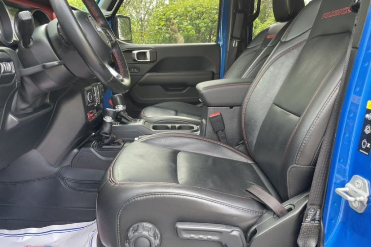 Used Jeep Wrangler 2021 2.0T Robin Hood Four-Door Edition Left Front Seat
