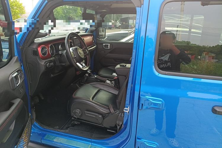 Used Jeep Wrangler 2021 2.0T Robin Hood Four-Door Edition Left Front Seat