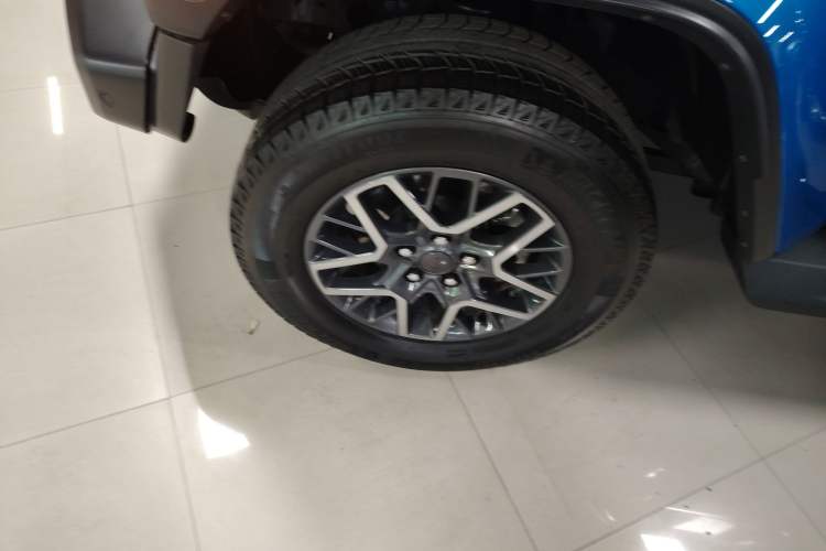 Used Jeep Wrangler 2021 2.0T Sahara Four-Door Edition Left Front Wheel Hub
