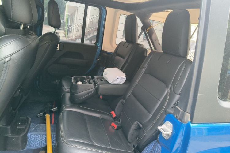 Used Jeep Wrangler 2021 2.0T Sahara Four-Door Edition Left Rear Seat