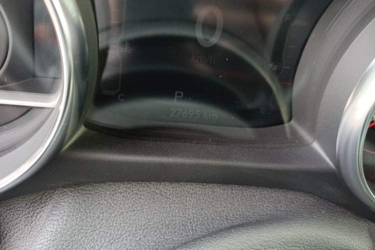 Used Jeep Wrangler 2021 2.0T Robin Hood Four-Door Edition Odometer Close Up