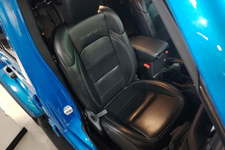 Used Jeep Wrangler 2021 2.0T Sahara Four-Door Edition Right Front Seat
