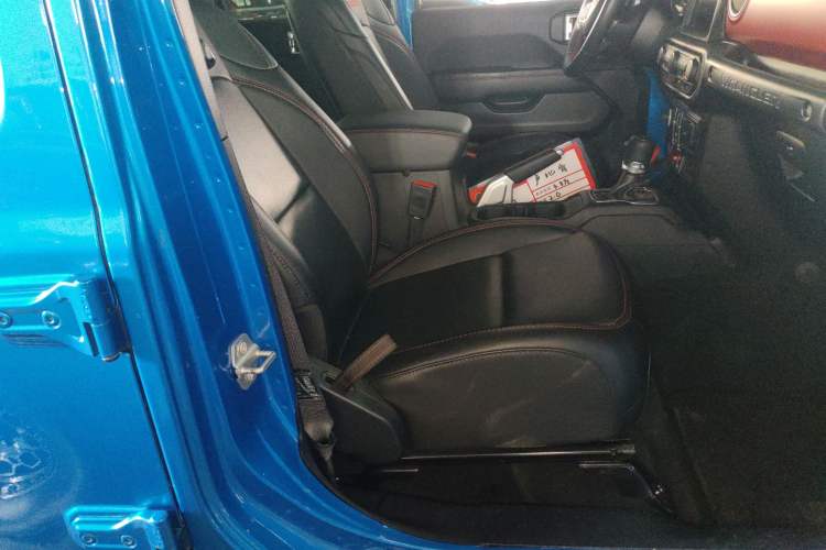 Used Jeep Wrangler 2021 2.0T Robin Hood Four-Door Edition Right Front Seat