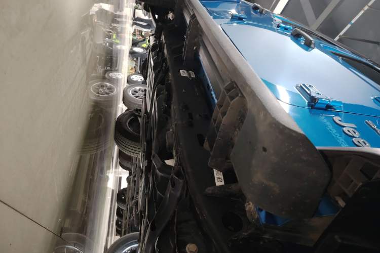 Used Jeep Wrangler 2021 2.0T Sahara Four-Door Edition Right Side Sill