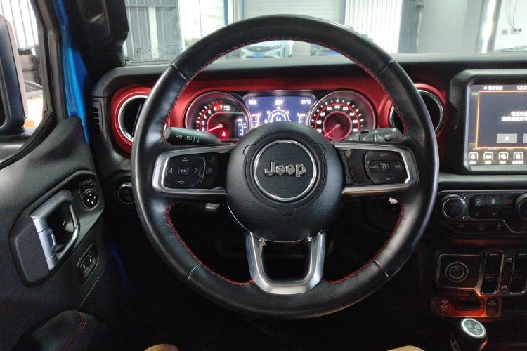 Used Jeep Wrangler 2021 2.0T Robin Hood Four-Door Edition Steering Wheel