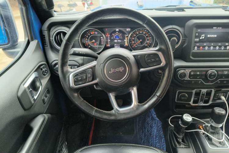Used Jeep Wrangler 2021 2.0T Sahara Four-Door Edition Steering Wheel