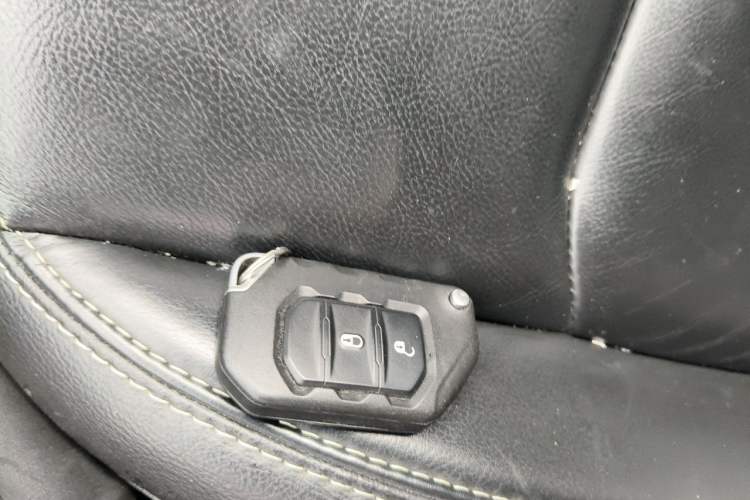Used Jeep Wrangler 2021 2.0T Sahara Four-Door Edition Vehicle Key