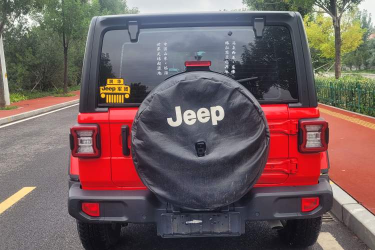 Used Jeep Wrangler 2021 2.0T Sahara Four-Door Edition Exterior 4