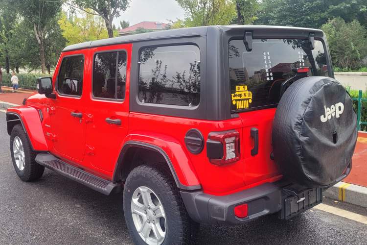 Used Jeep Wrangler 2021 2.0T Sahara Four-Door Edition Exterior 5