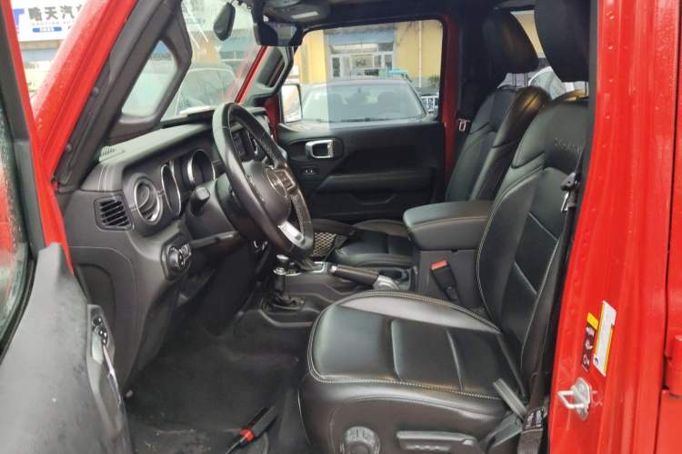 Used Jeep Wrangler 2021 2.0T Sahara Four-Door Edition Left Front Seat