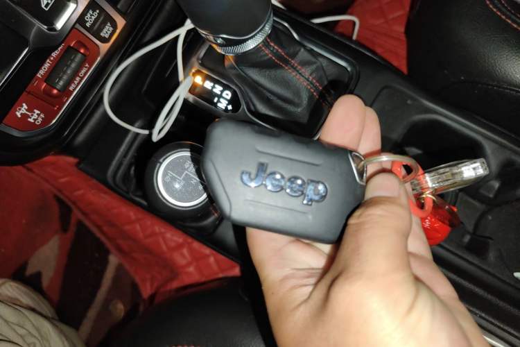 Used Jeep Wrangler 2021 2.0T Robin Hood two-door version Vehicle Key