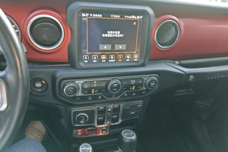 Used Jeep Wrangler 2021 2.0T Robin Hood Four-Door Edition Audio And AC Panel