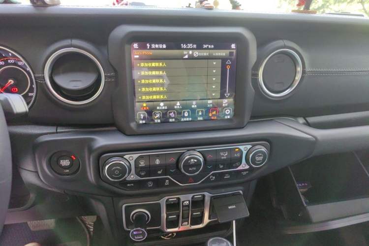 Used Jeep Wrangler 2021 2.0T 80th Anniversary Edition Audio And AC Panel
