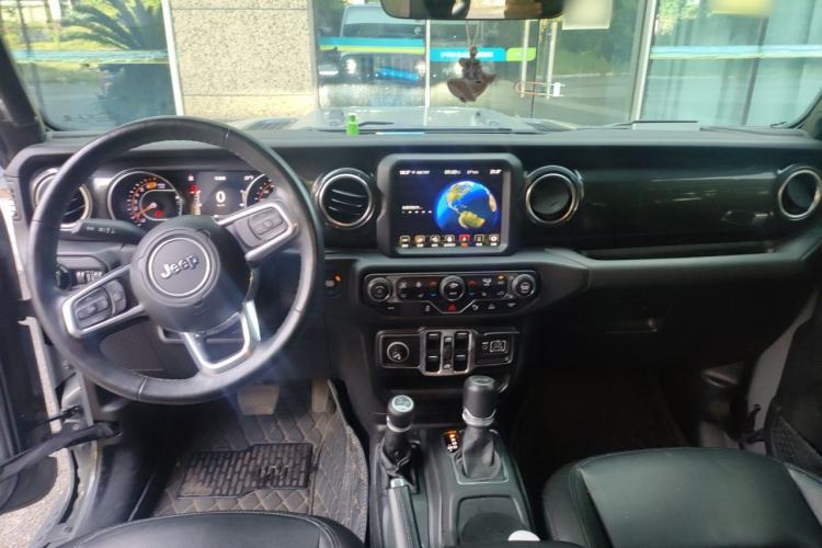 Used Jeep Wrangler 2021 2.0T Sahara Four-Door Edition Center Console