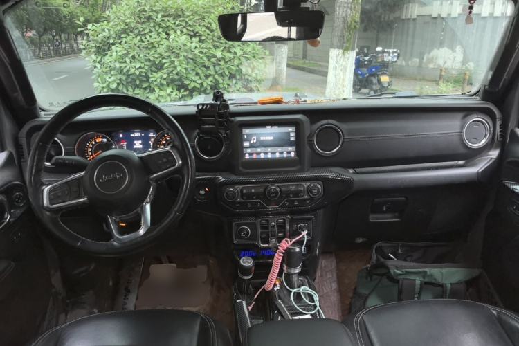 Used Jeep Wrangler 2021 2.0T Sahara Four-Door Edition Center Console