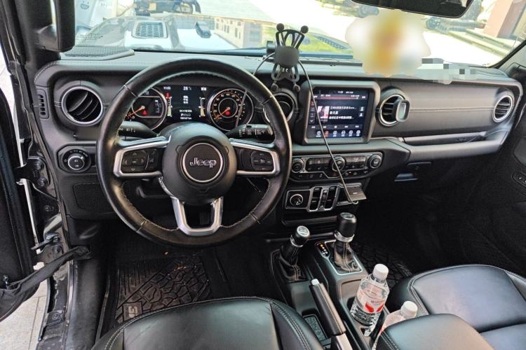 Used Jeep Wrangler 2021 2.0T Sahara Four-Door Edition Center Console