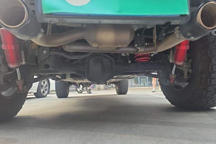 Used Jeep Wrangler 2021 2.0T Robin Hood Four-Door Edition Chassis Rear