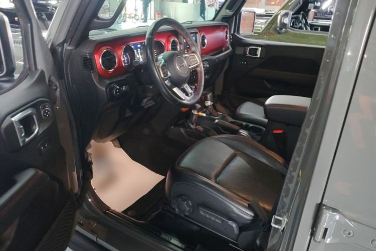 Used Jeep Wrangler 2021 2.0T Robin Hood Four-Door Edition Driver Seat
