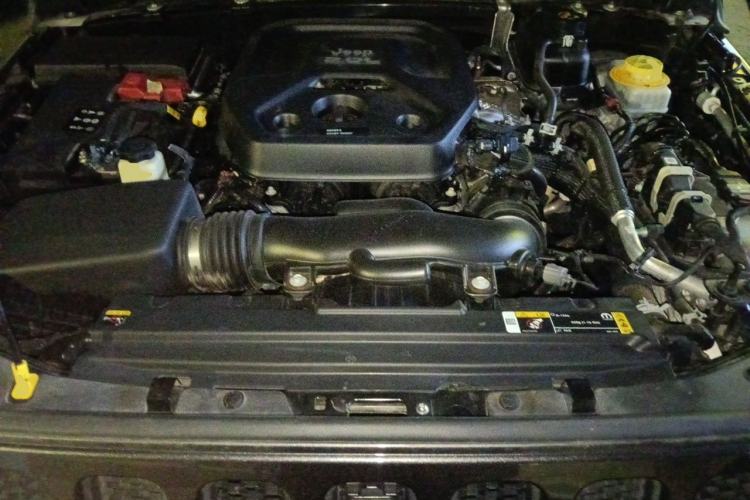Used Jeep Wrangler 2021 2.0T Robin Hood Four-Door Edition Engine Bay