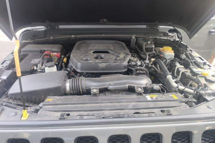 Used Jeep Wrangler 2021 2.0T Sahara Four-Door Edition Engine Bay