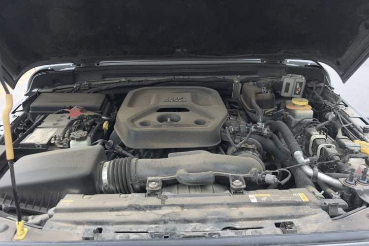 Used Jeep Wrangler 2021 2.0T Sahara Four-Door Edition Engine Bay