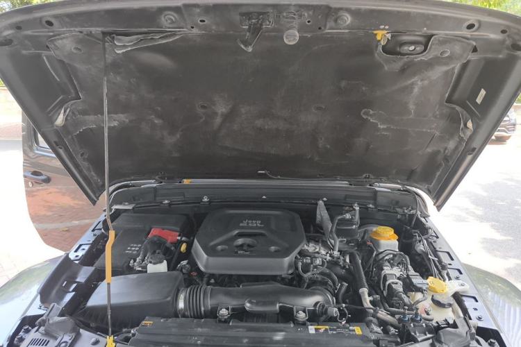 Used Jeep Wrangler 2021 2.0T 80th Anniversary Edition Engine Bay