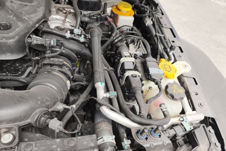 Used Jeep Wrangler 2021 2.0T Sahara Four-Door Edition Engine Bay Left