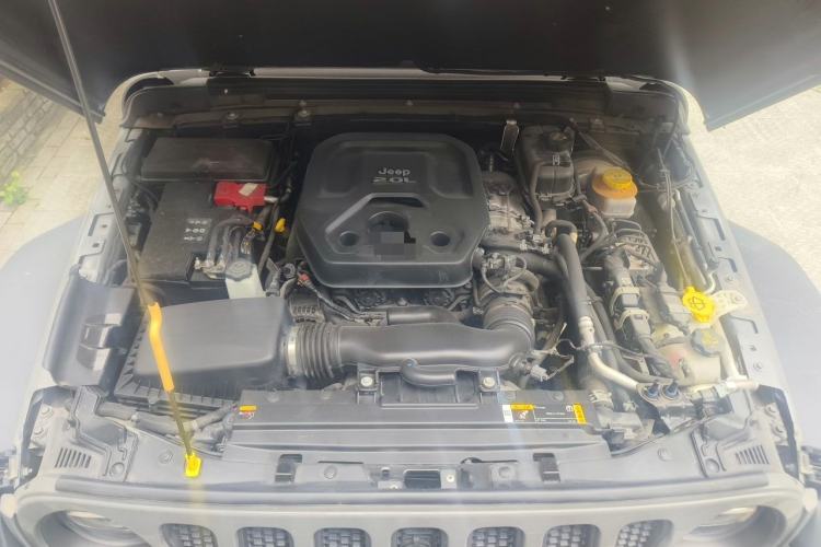 Used Jeep Wrangler 2021 2.0T Robin Hood Four-Door Edition Engine Bay