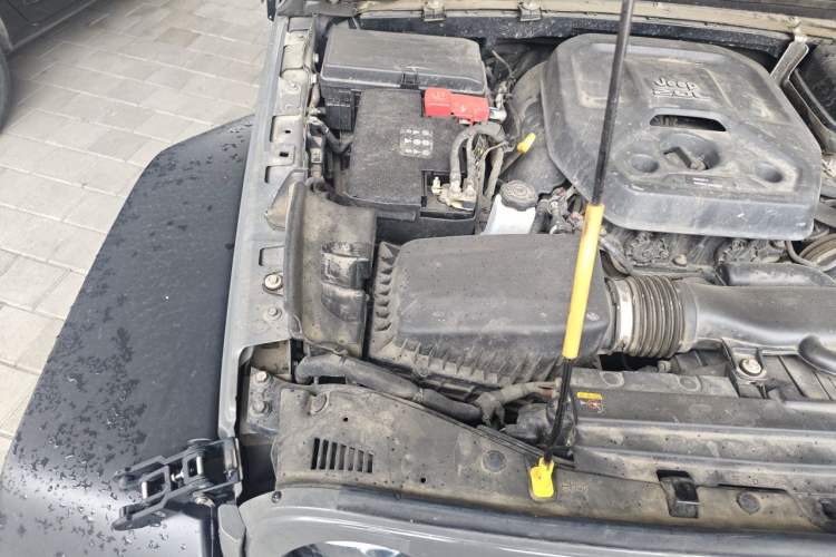 Used Jeep Wrangler 2021 2.0T Robin Hood Four-Door Edition Engine Bay Right
