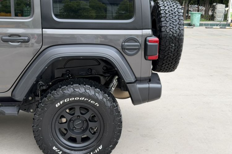 Used Jeep Wrangler 2021 2.0T Robin Hood Four-Door Edition Exterior 10