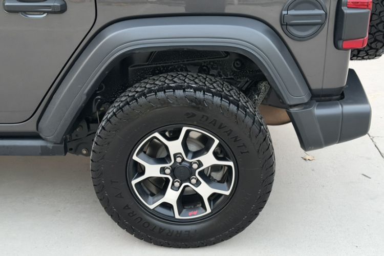 Used Jeep Wrangler 2021 2.0T Sahara Four-Door Edition Exterior 11