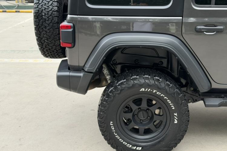 Used Jeep Wrangler 2021 2.0T Robin Hood Four-Door Edition Exterior 12
