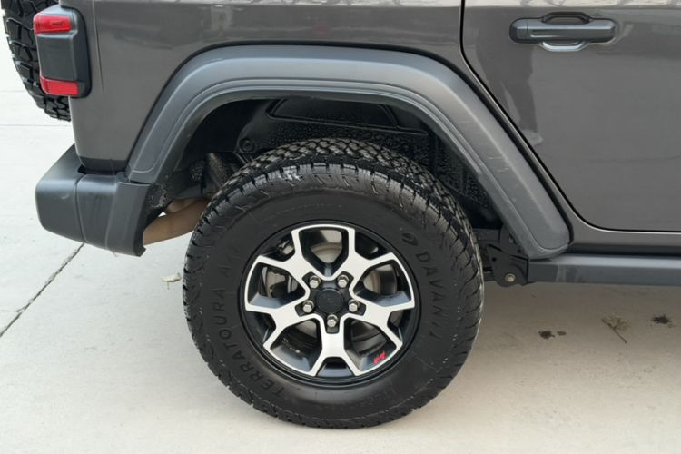 Used Jeep Wrangler 2021 2.0T Sahara Four-Door Edition Exterior 12
