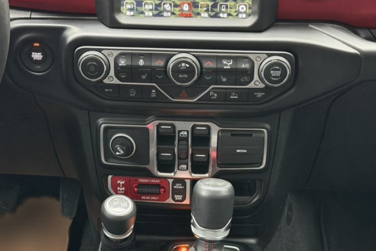 Used Jeep Wrangler 2021 2.0T Robin Hood Four-Door Edition Exterior 13