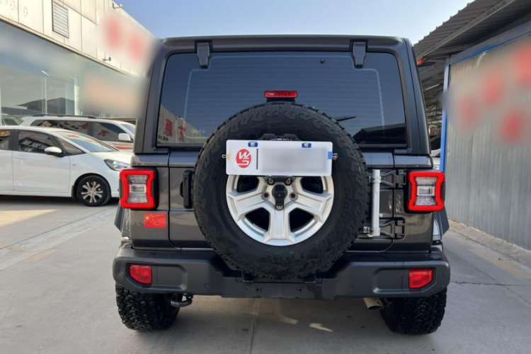 Used Jeep Wrangler 2021 2.0T Sahara Four-Door Edition Exterior 6