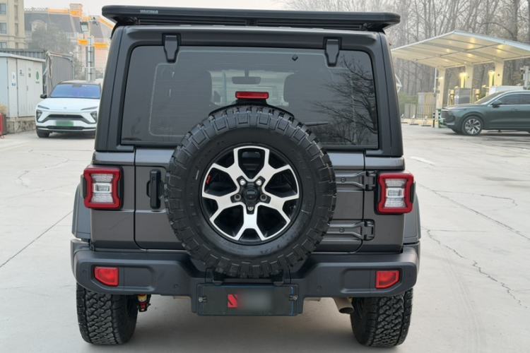 Used Jeep Wrangler 2021 2.0T Sahara Four-Door Edition Exterior 6