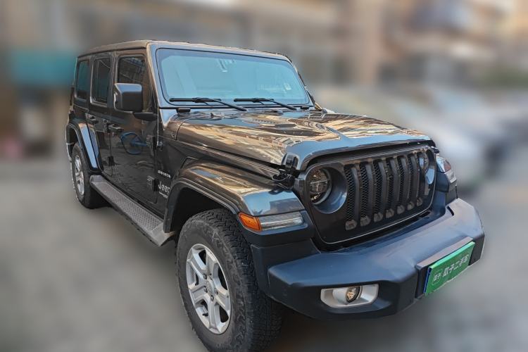 Used Jeep Wrangler 2021 2.0T Sahara Four-Door Edition Front Right 45 Deg