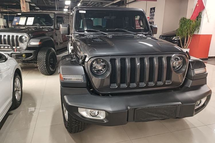 Used Jeep Wrangler 2021 2.0T Sahara Four-Door Edition Front