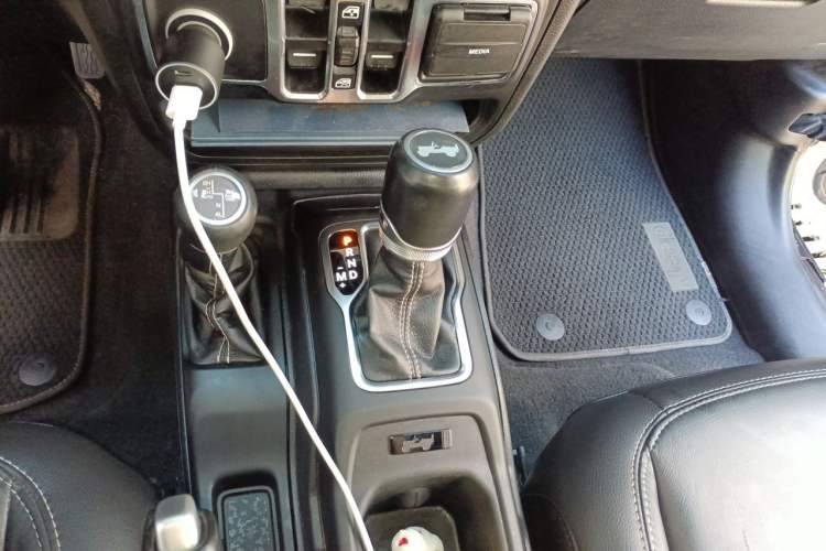 Used Jeep Wrangler 2021 2.0T 80th Anniversary Edition Gear Lever