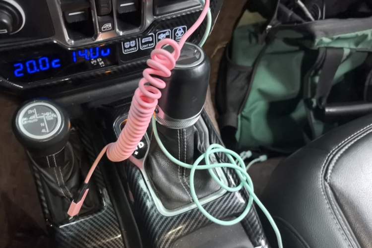 Used Jeep Wrangler 2021 2.0T Sahara Four-Door Edition Gear Lever